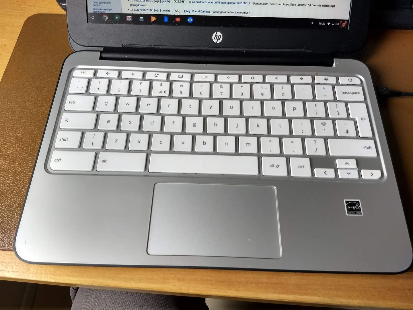 HP Googlebook 14, 19 saatlik pil iddiasını OLED ekranla birleştiriyor