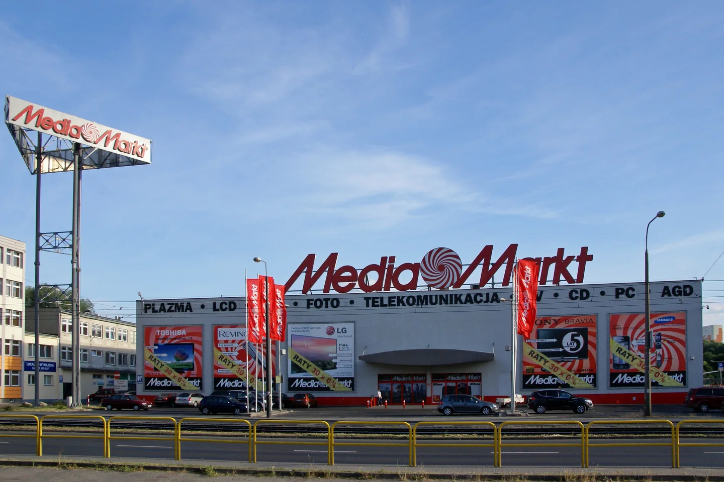 MediaMarkt Eylül Arama Verilerinde Tuşlu Telefonlar İlk 100'de